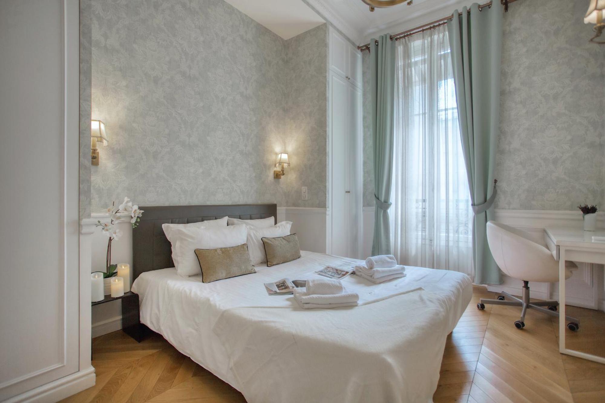 Luxueux 200M2 5Ch Champs Elysees A 1Min Perle Rare Paris Dış mekan fotoğraf