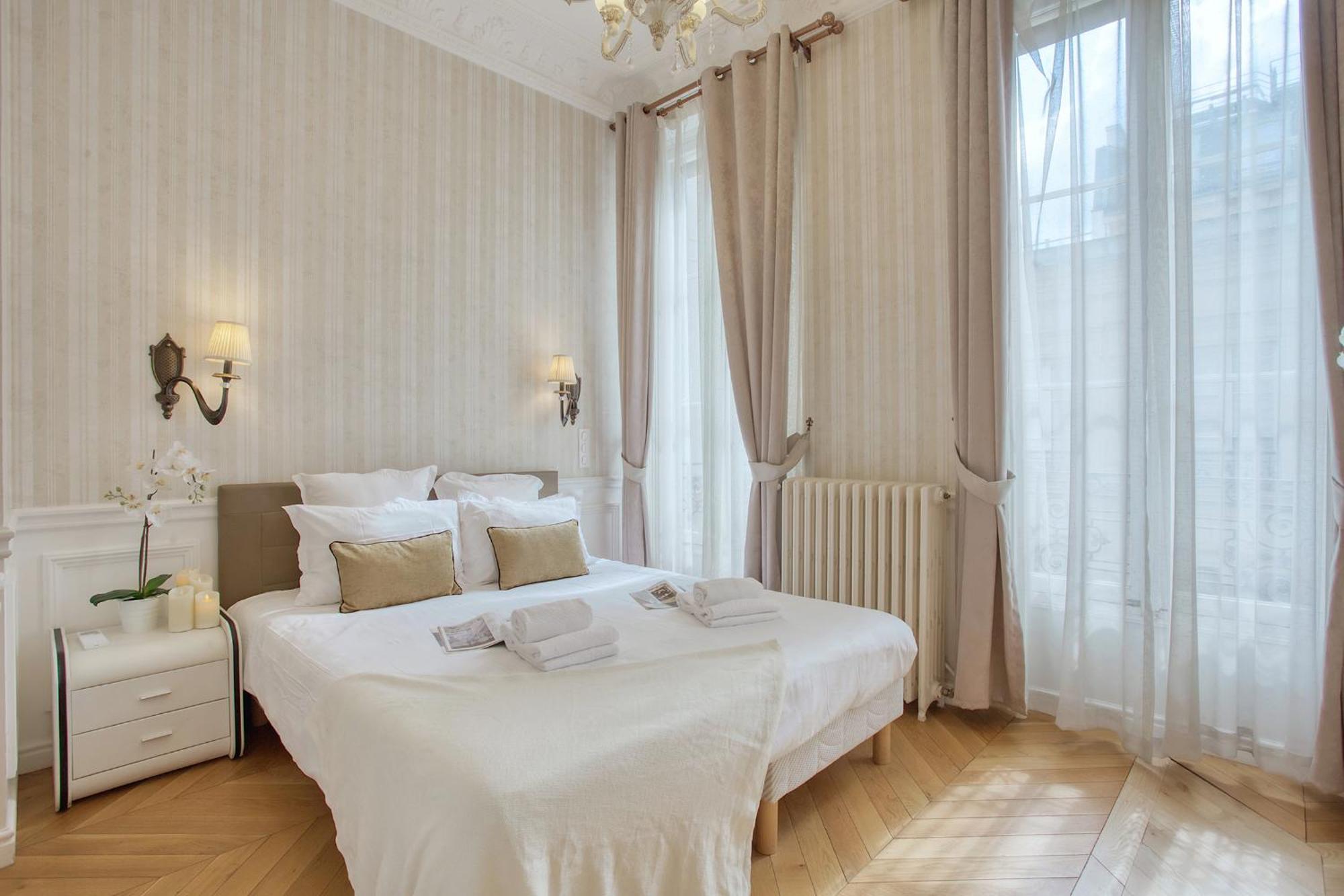 Luxueux 200M2 5Ch Champs Elysees A 1Min Perle Rare Paris Dış mekan fotoğraf