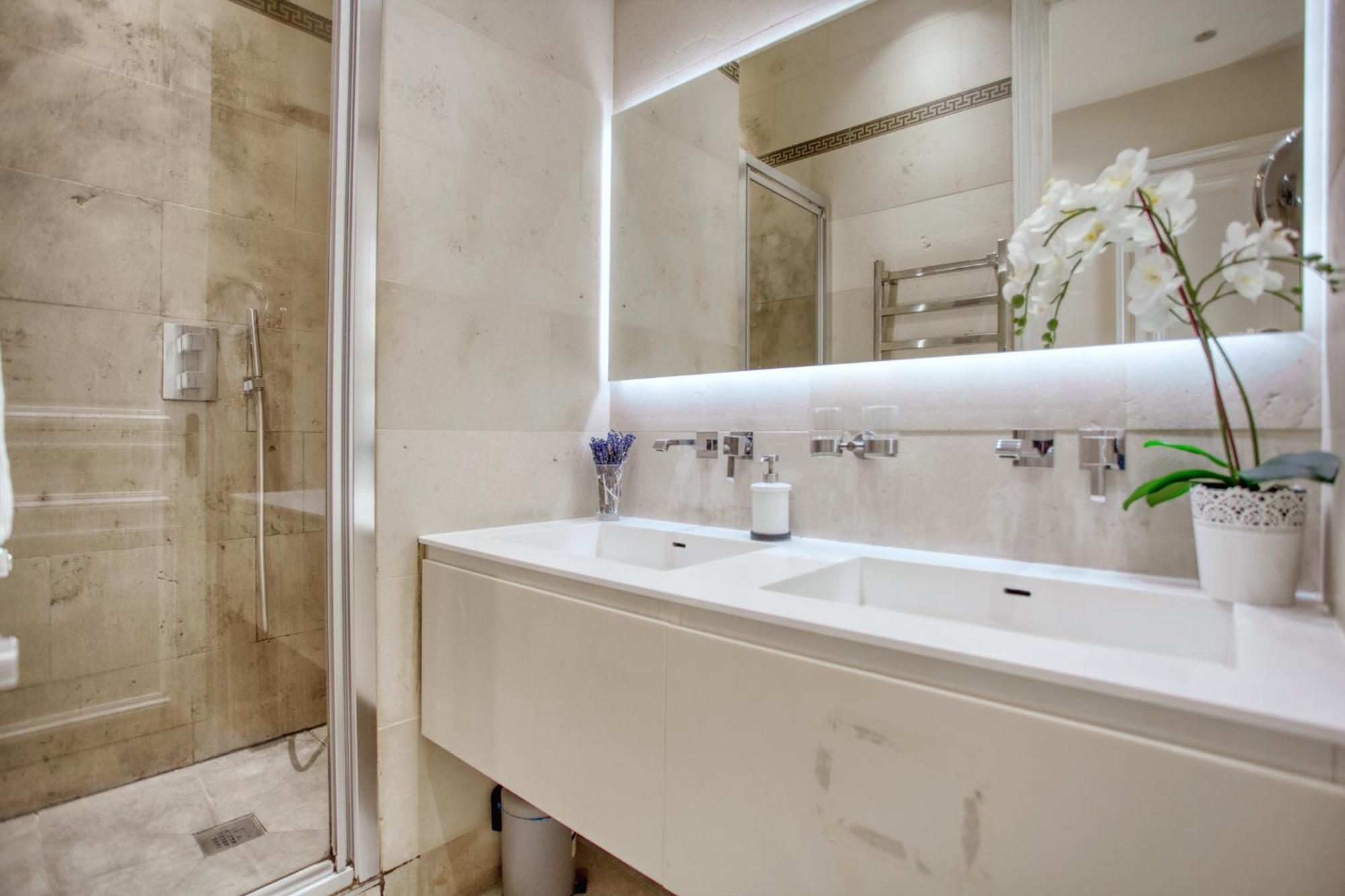 Luxueux 200M2 5Ch Champs Elysees A 1Min Perle Rare Paris Dış mekan fotoğraf