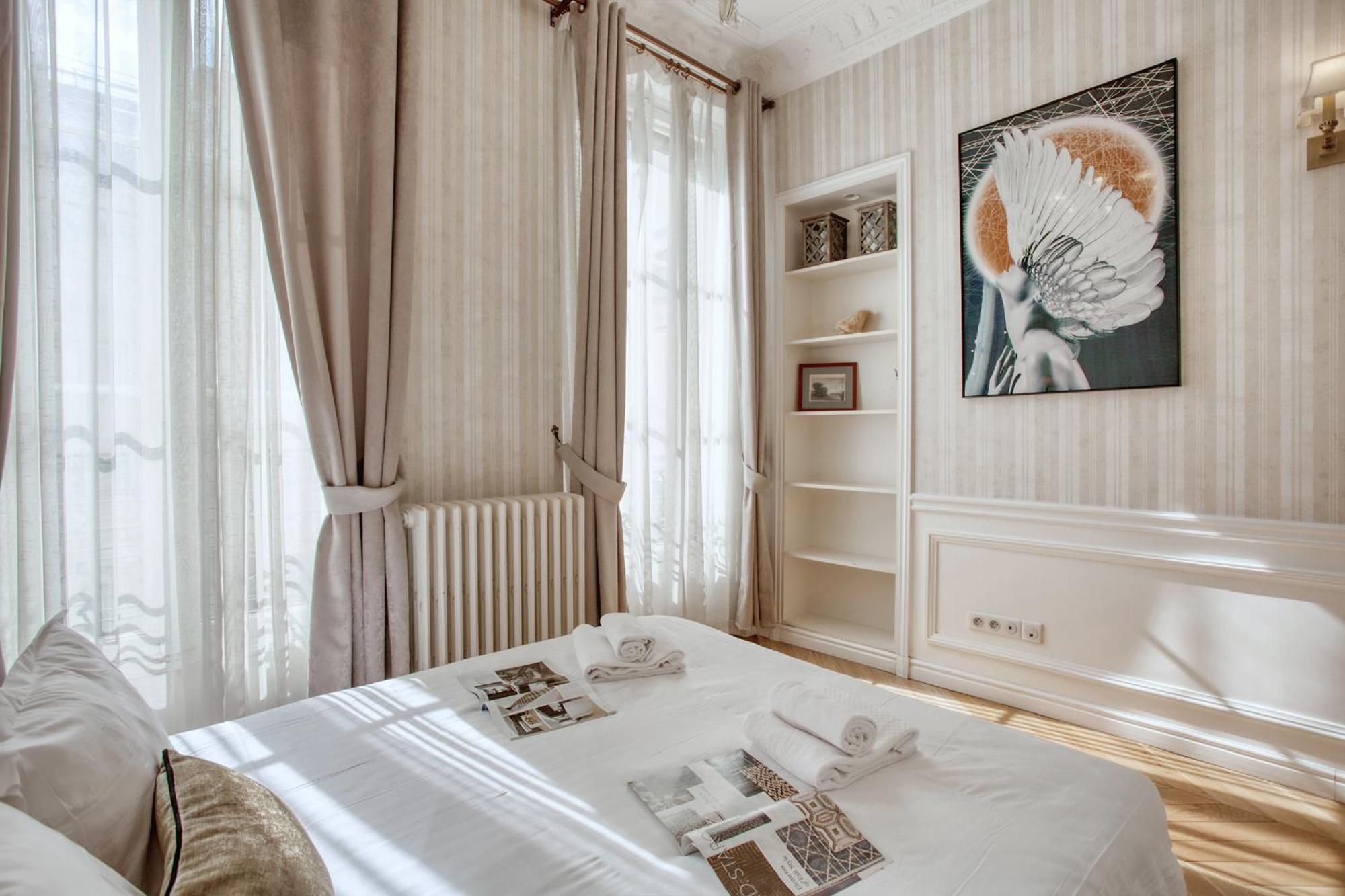 Luxueux 200M2 5Ch Champs Elysees A 1Min Perle Rare Paris Dış mekan fotoğraf